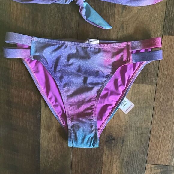 BCBG 2-PC pink purple Bikini Bathing Suit Sz Small New w/tags - Picture 3 of 4